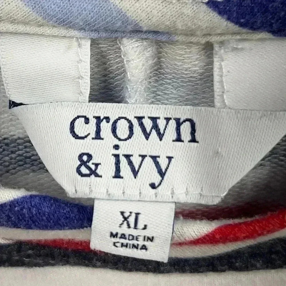 Crown and Ivy top size XL - Picture 5 of 5